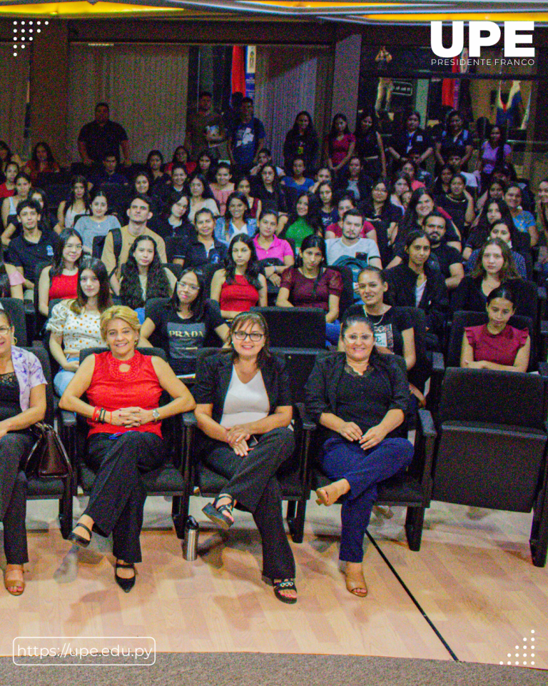 Bienvenida a los estudiantes de Ciencias de la Educación 